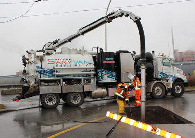 Camion Groupe Sanyvan one - Notre flotte - Montréal - Drainage québécois