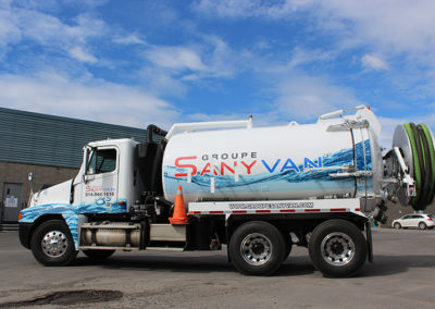 Truck Groupe - SanyVan - Our fleet - Montréal - Drainage Québécois